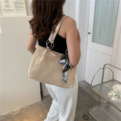 Fashionable Square Shoulder Bag